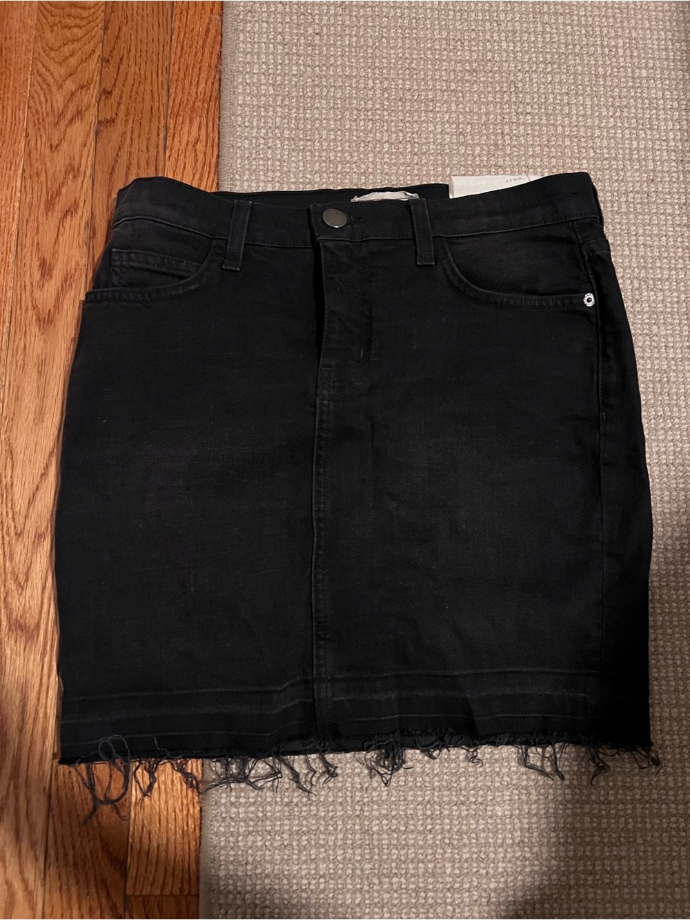 Current/Elliott Black Frayed-Hem Denim Mini Skirt